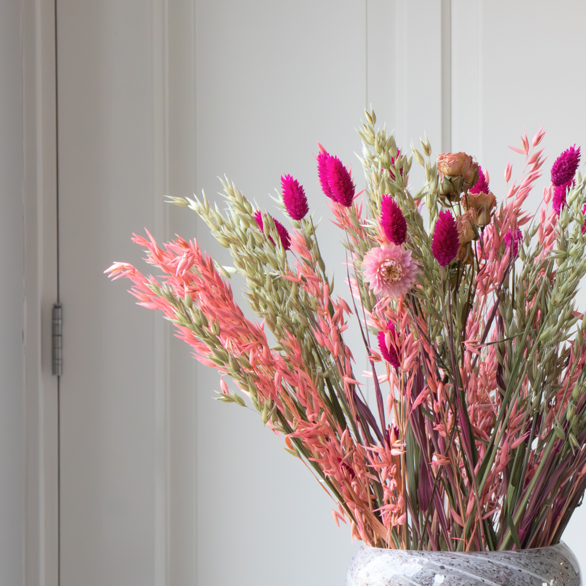 Blumenstrauß 'Loose Fit Lady Bird' - Trockenblumen