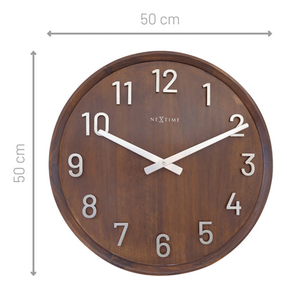 Large wandklok van 50cm van NeXtime Clocks, houten en metalen design, stille wandklok met elegante uitstraling.