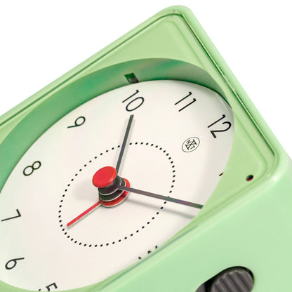Wecker – 7,3 x 7,3 x 3,3 cm – „Nathan“